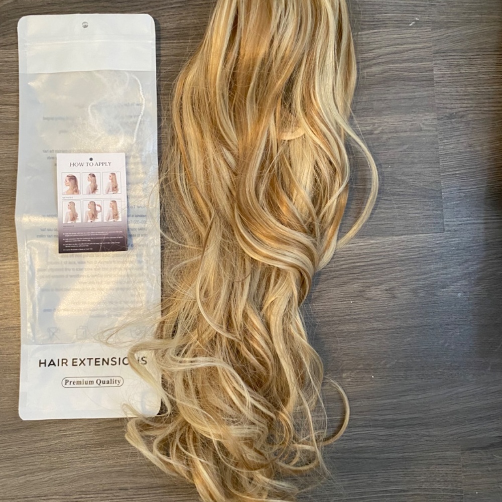 Hair Extensions - Picture 2 of 2